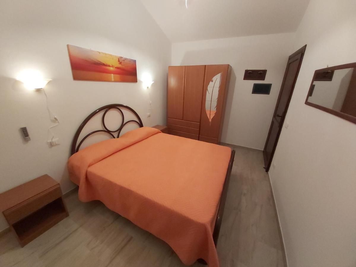 Villa L'Amante Fondi Eksteriør billede