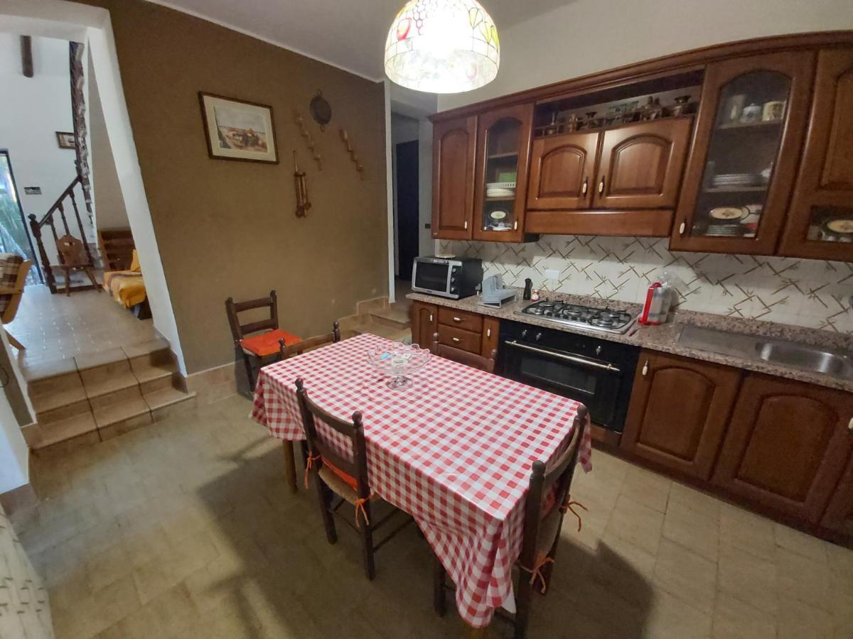 Villa L'Amante Fondi Eksteriør billede